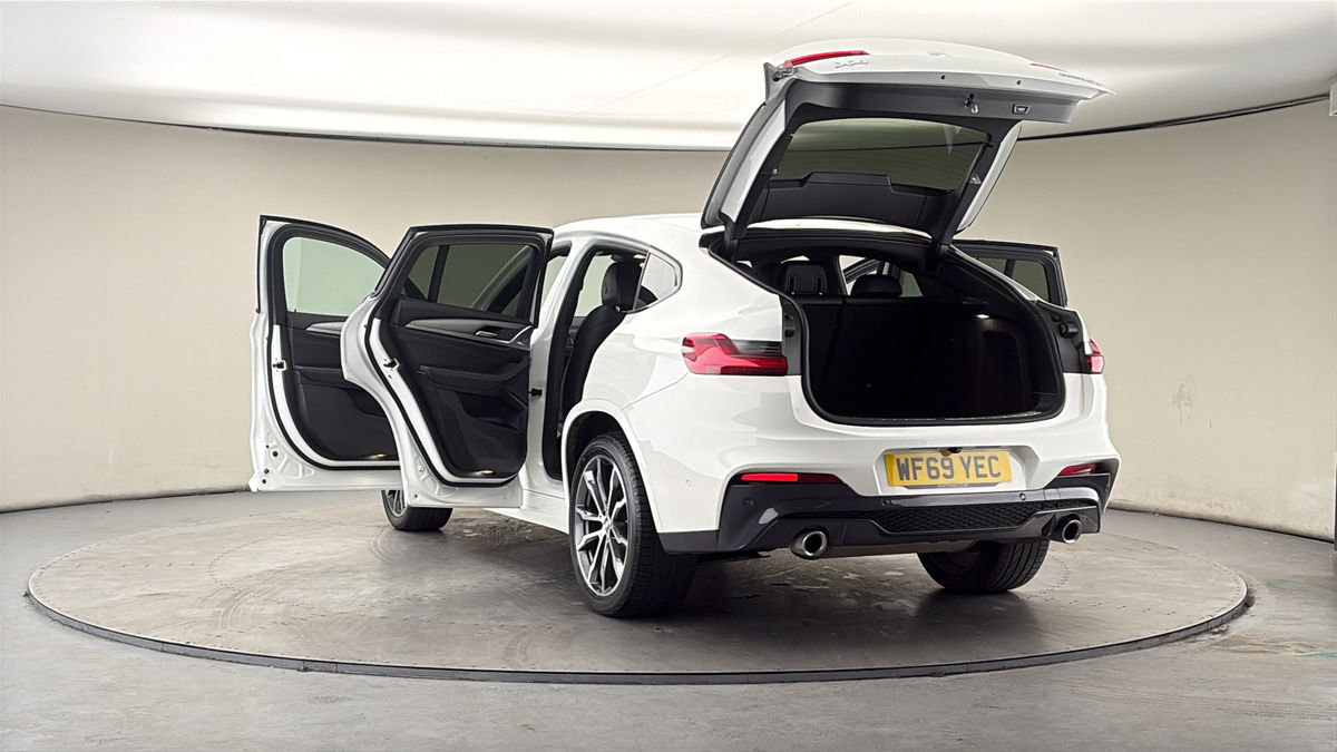 More views of BMW X4