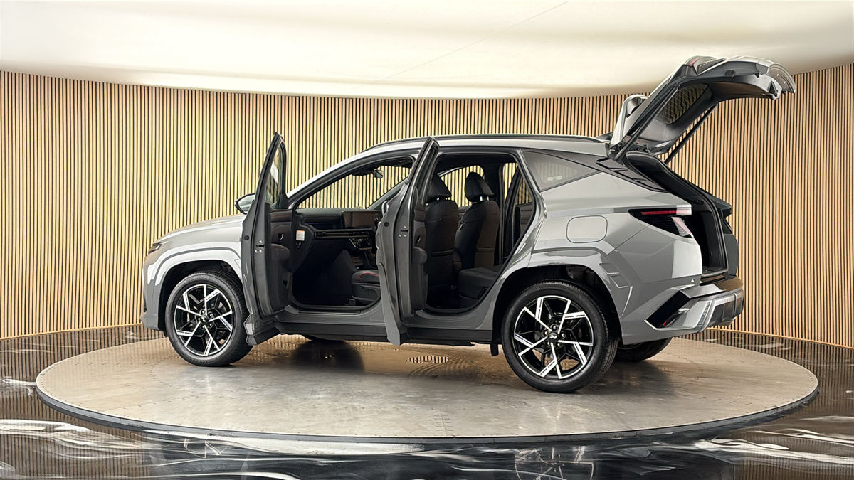 More views of Hyundai TUCSON