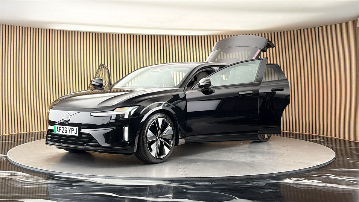 More views of Volvo ES90