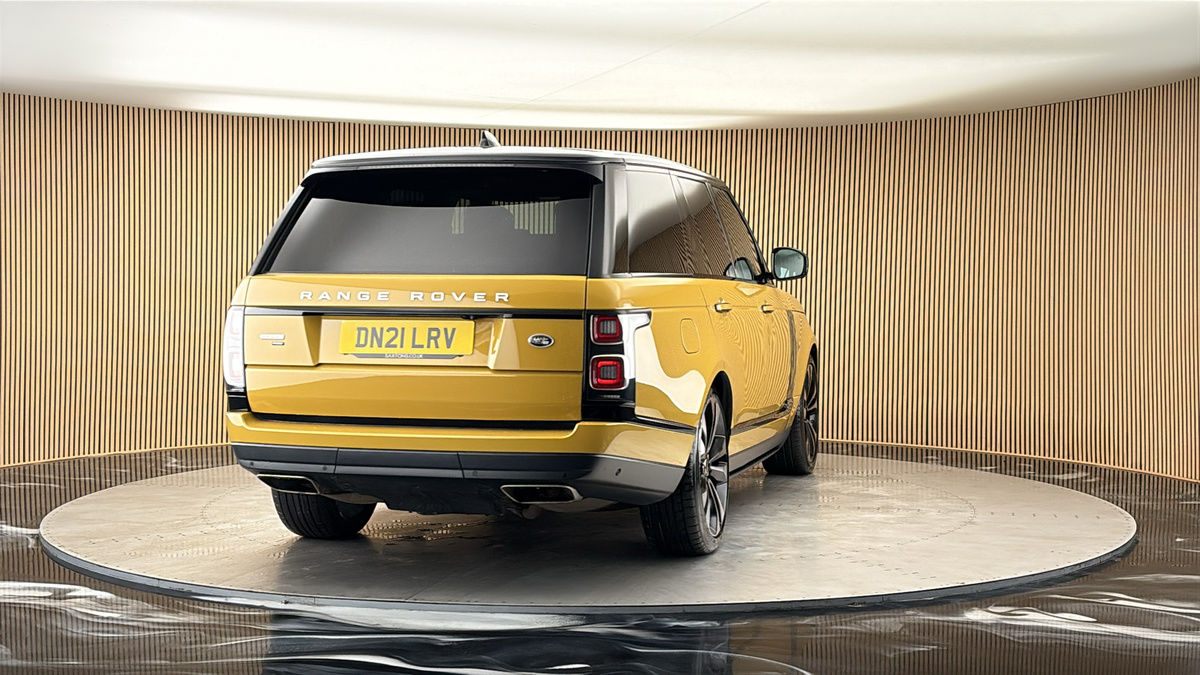 More views of Land Rover Range Rover