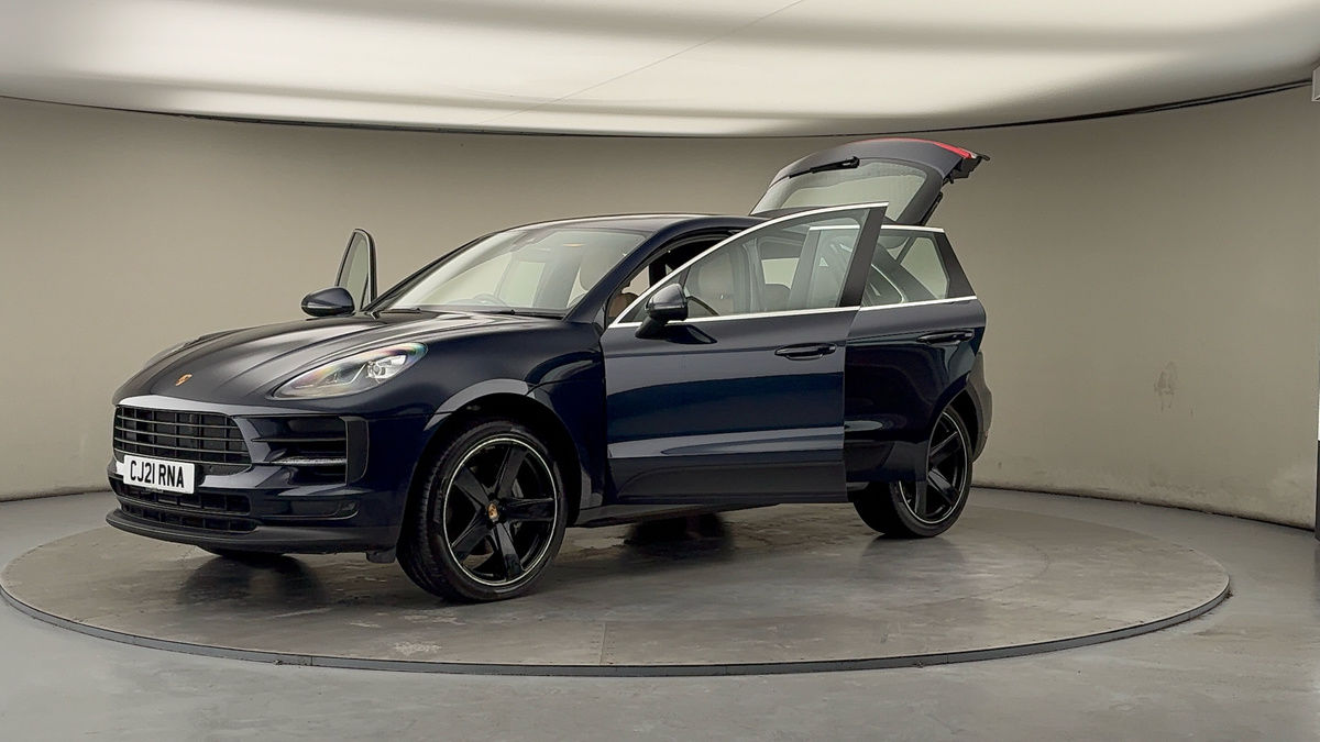Porsche Macan Image 22