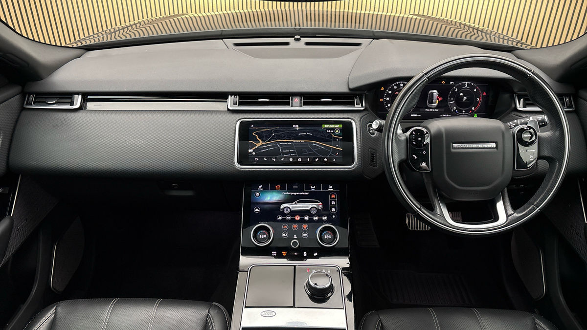 Land Rover Range Rover Velar Image 12