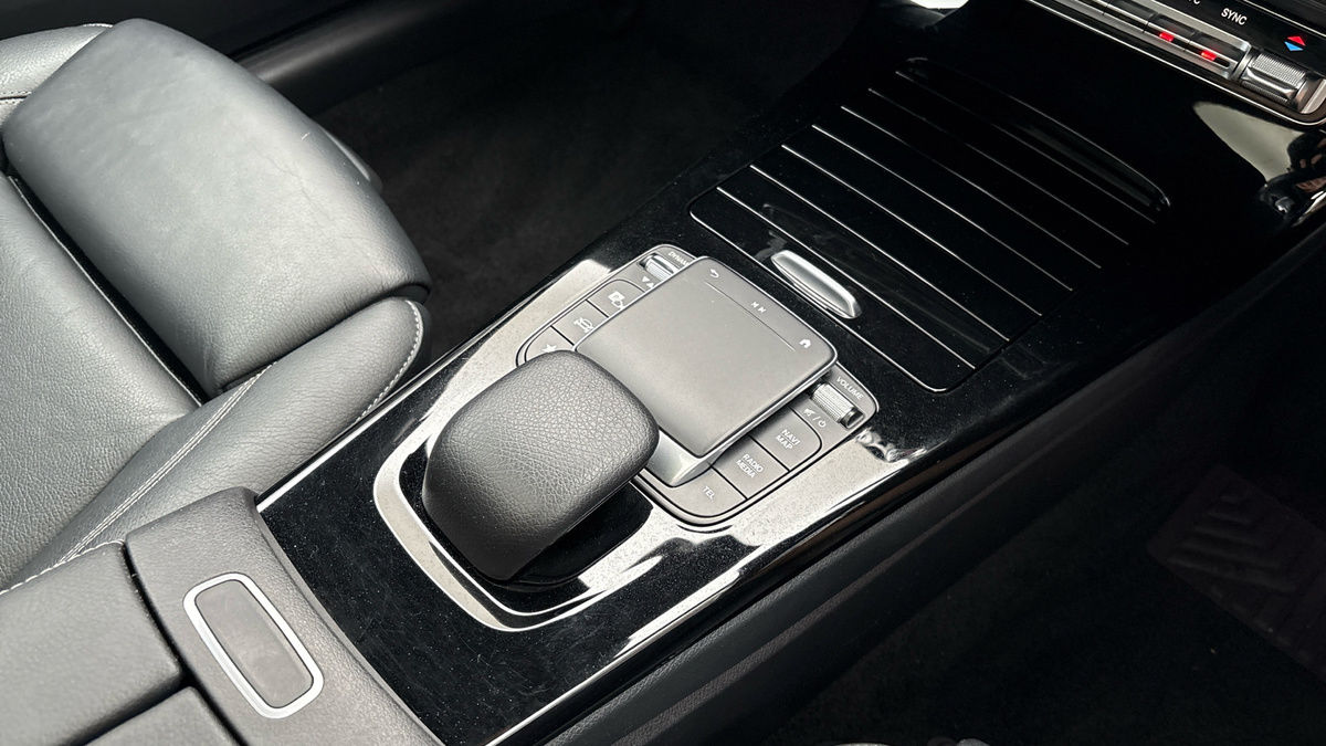 Mercedes-Benz CLA Image 18