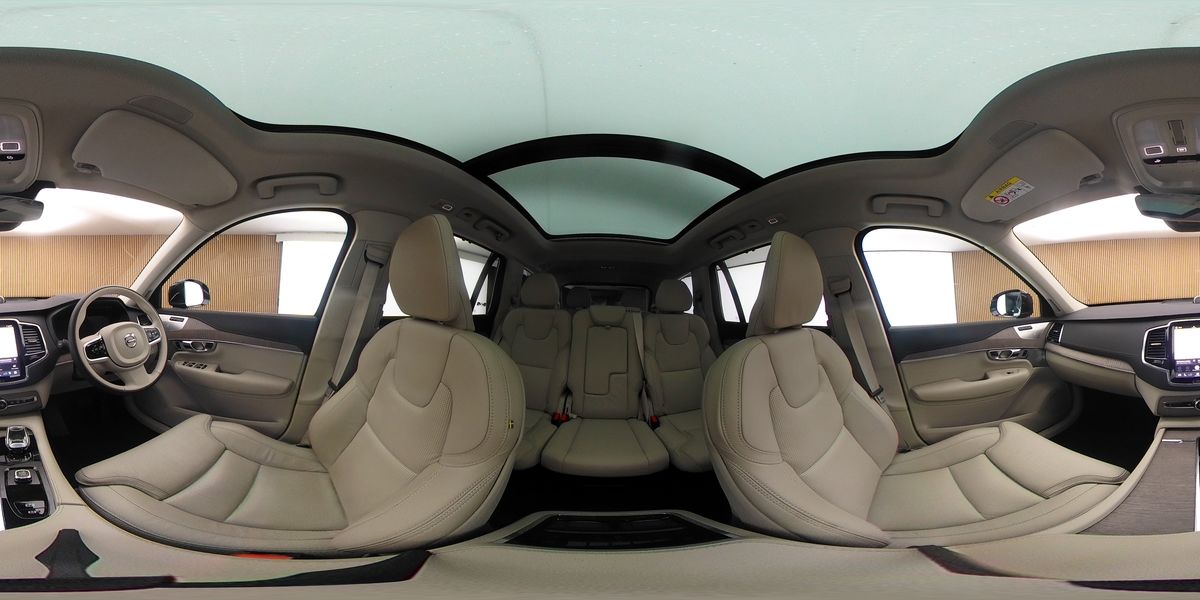 More views of Volvo XC90