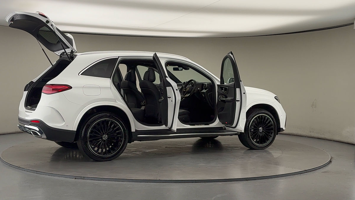 More views of Mercedes-Benz GLC