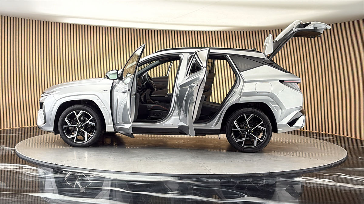 More views of Hyundai TUCSON