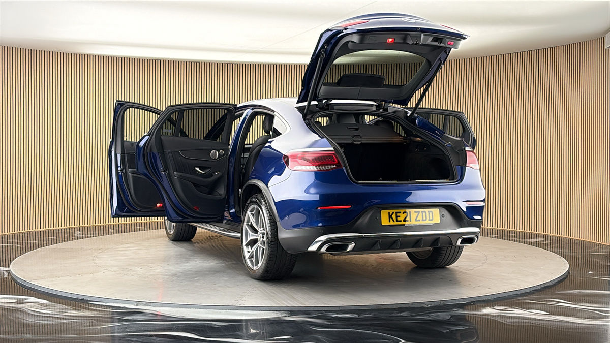 More views of Mercedes-Benz GLC