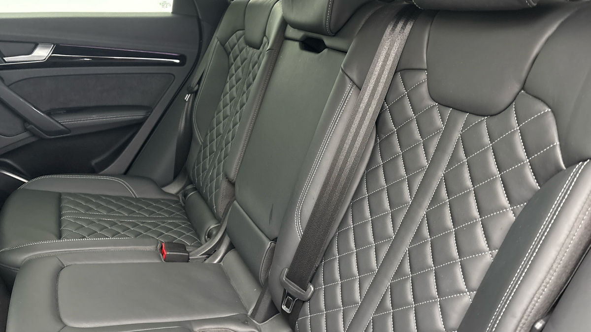 Audi Q5 Image 8