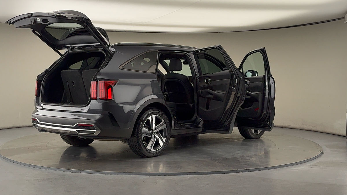 More views of Kia Sorento