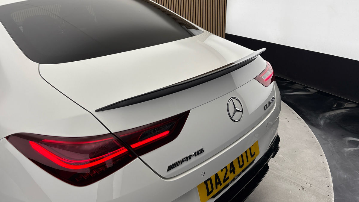 Mercedes-Benz CLA Image 41