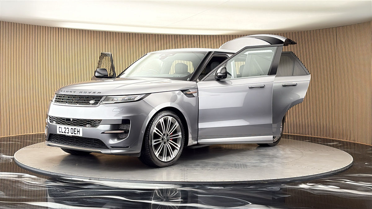 More views of Land Rover Range Rover Sport