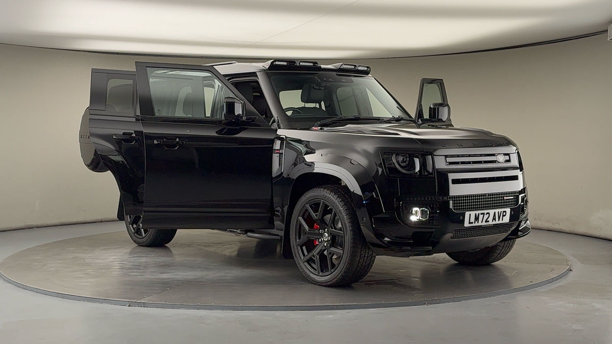 More views of Land Rover Defender 110