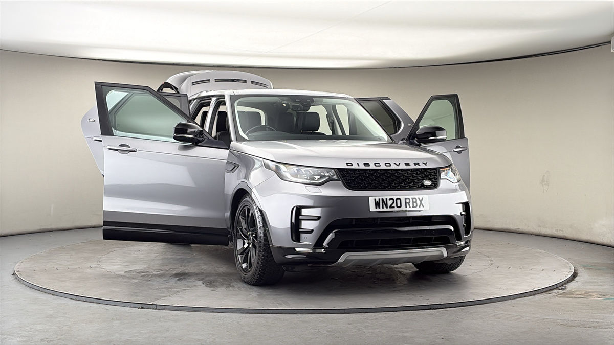 More views of Land Rover Discovery