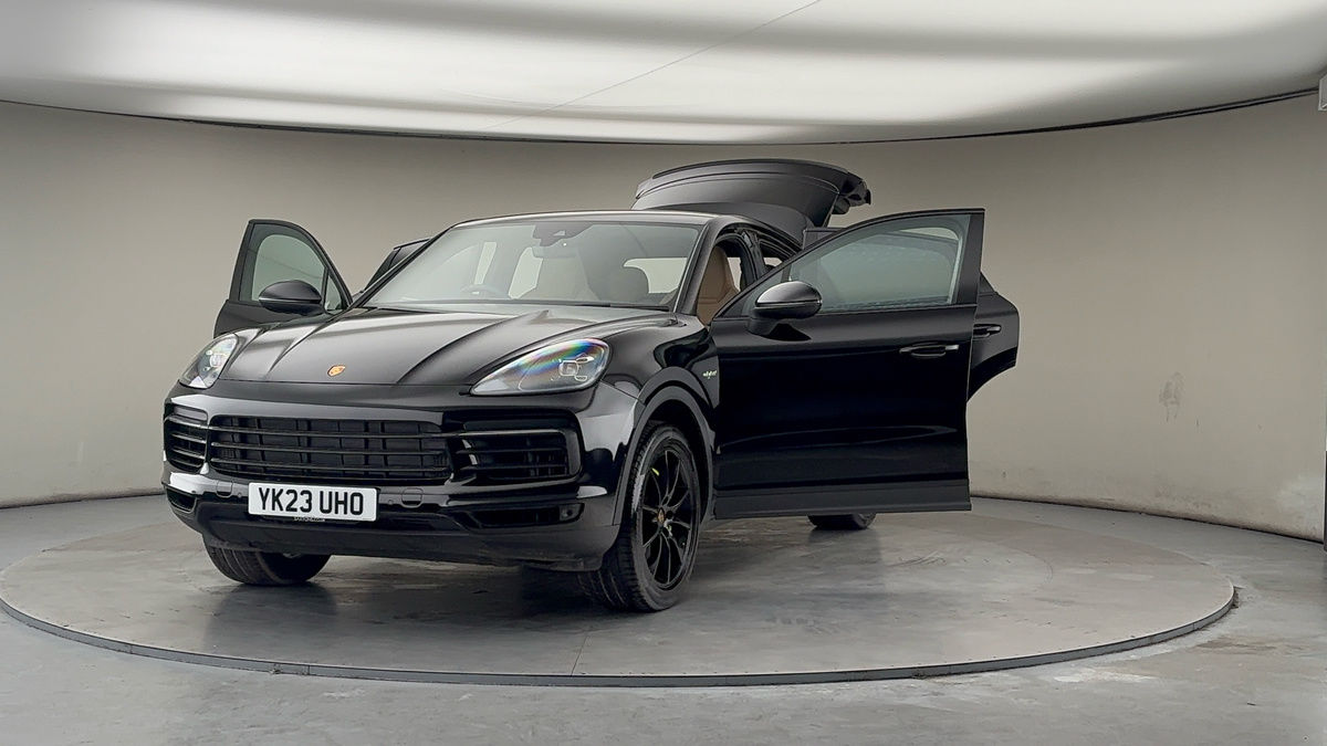 More views of Porsche Cayenne
