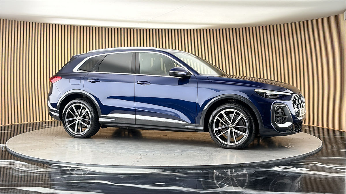 More views of Audi Q5