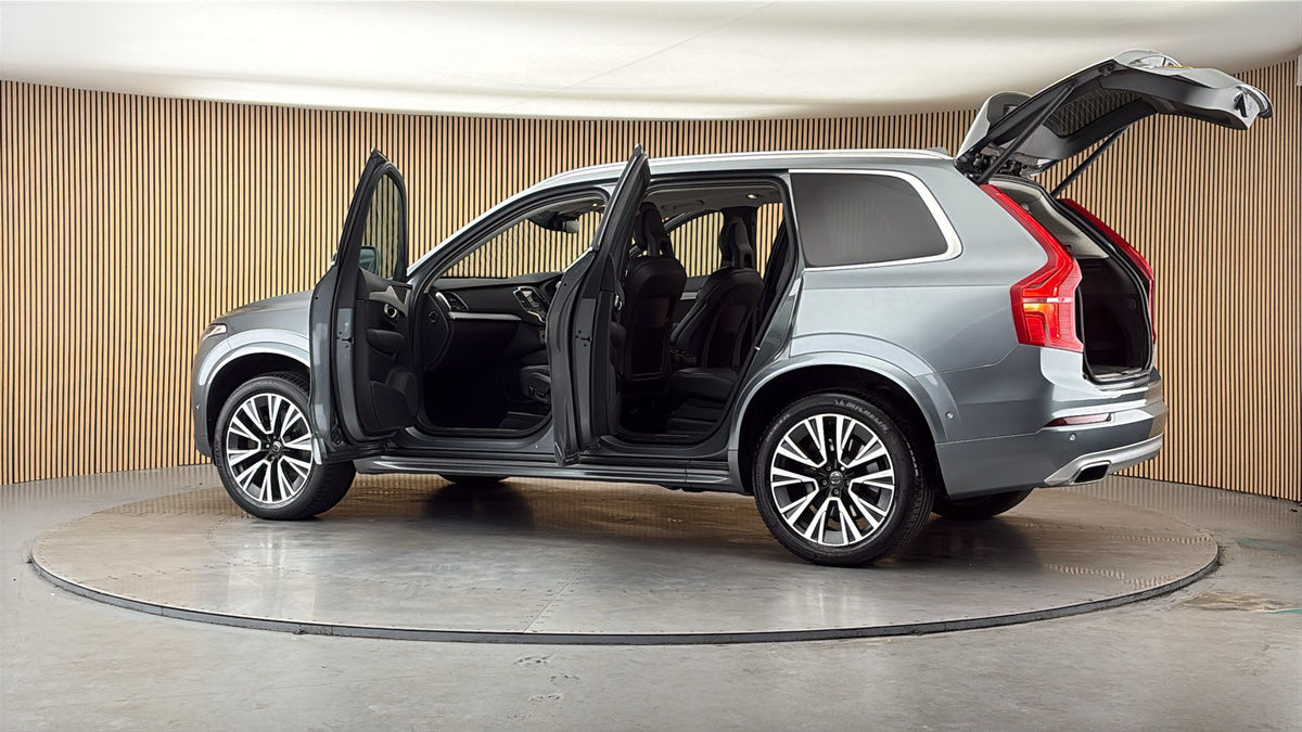 More views of Volvo XC90