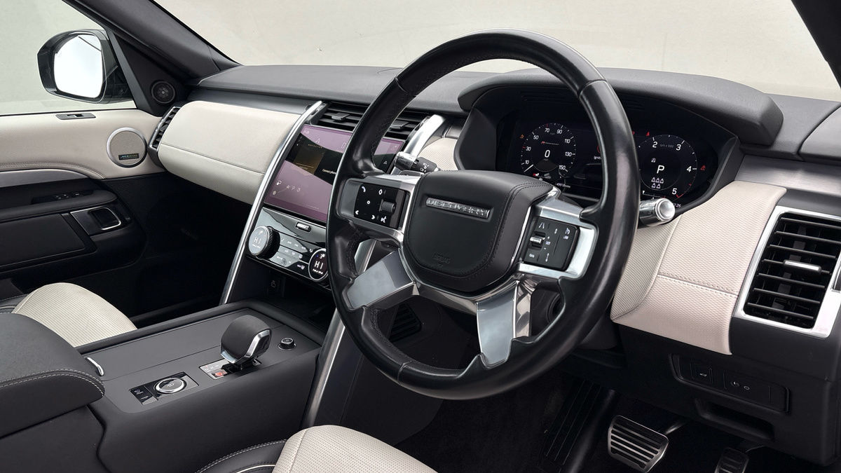 Land Rover Discovery Image 5