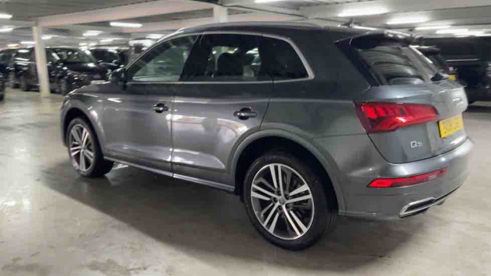 More views of Audi Q5