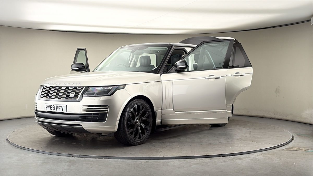 More views of Land Rover Range Rover