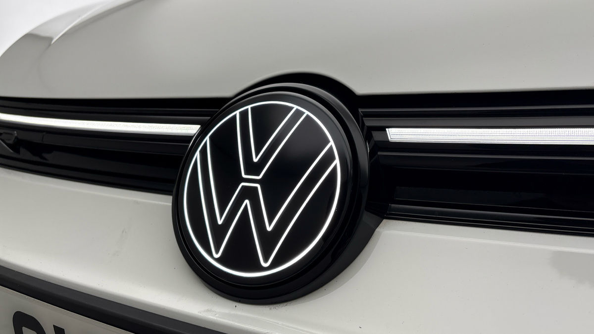 Volkswagen Golf Image 24