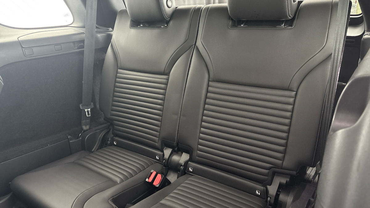 Land Rover Discovery Image 26