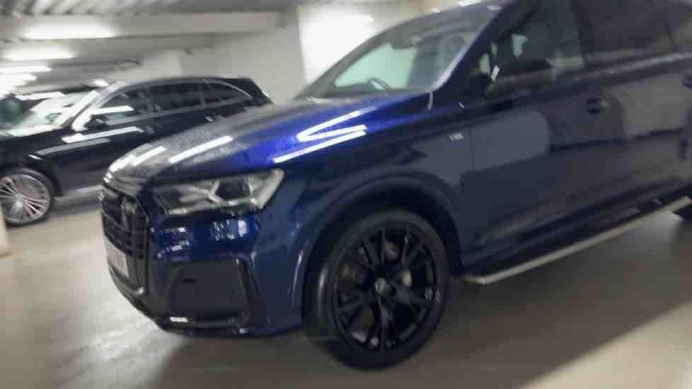 More views of Audi Q7