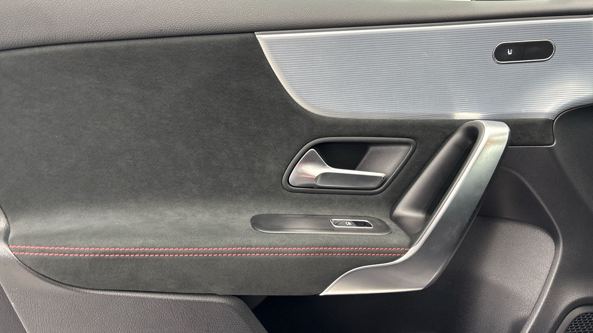 Mercedes-Benz A Class Image 19