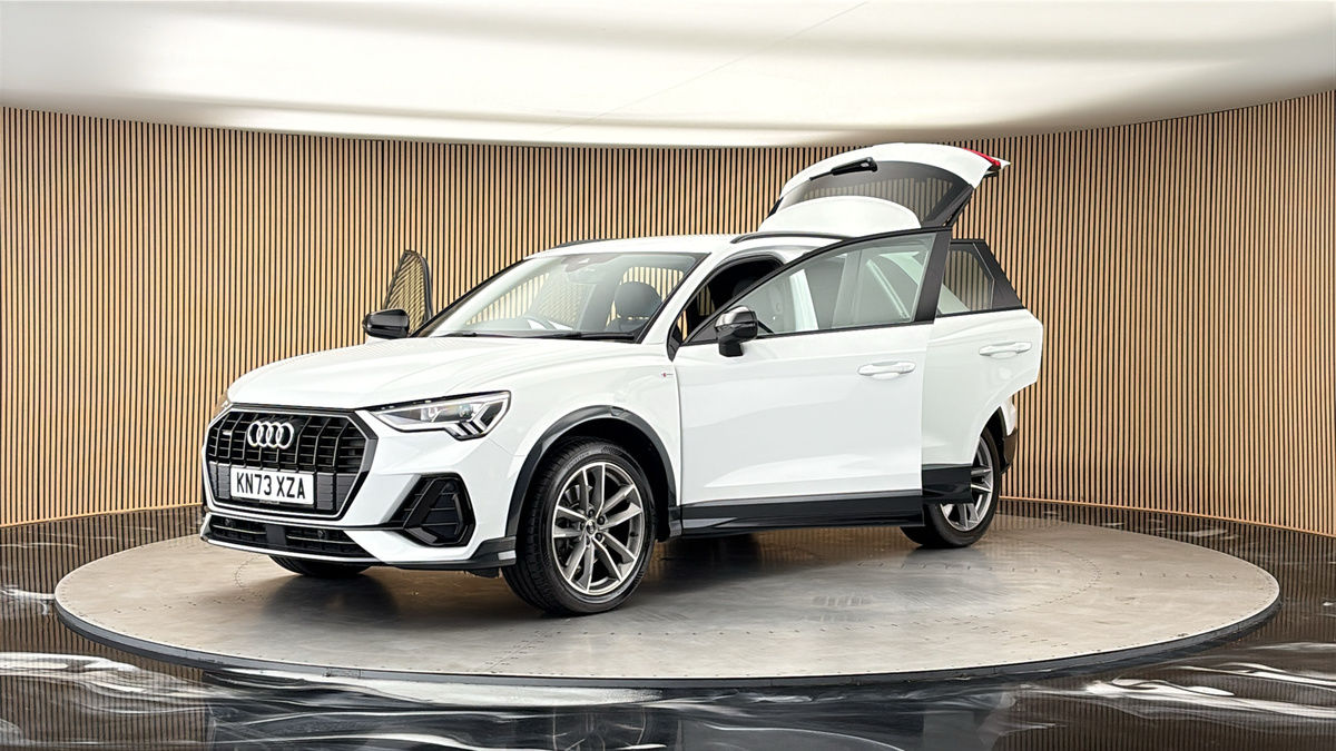 Audi Q3 Image 22