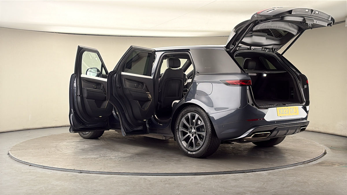 More views of Land Rover Range Rover Sport