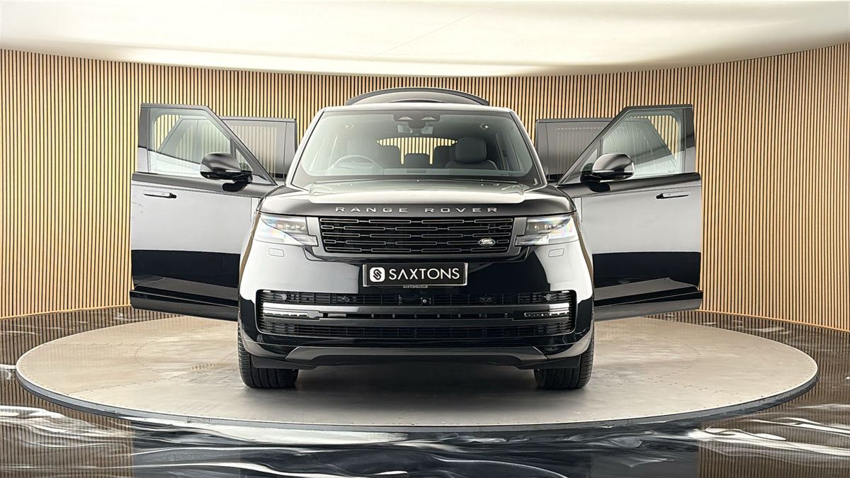 More views of Land Rover Range Rover