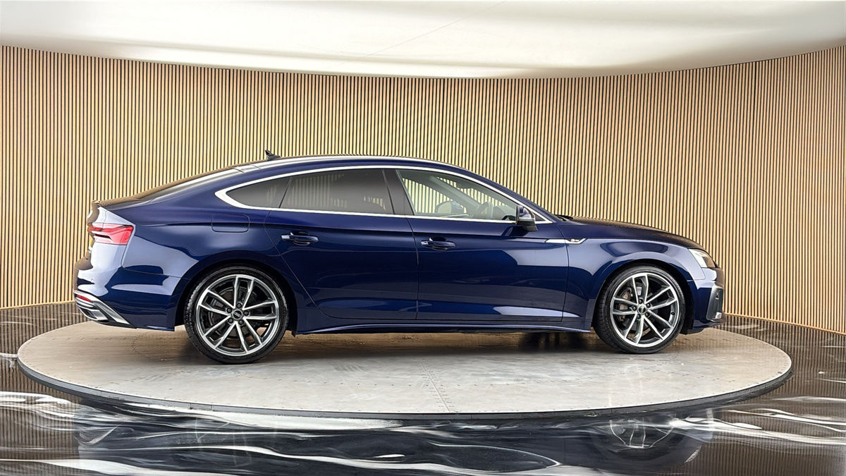 More views of Audi A5