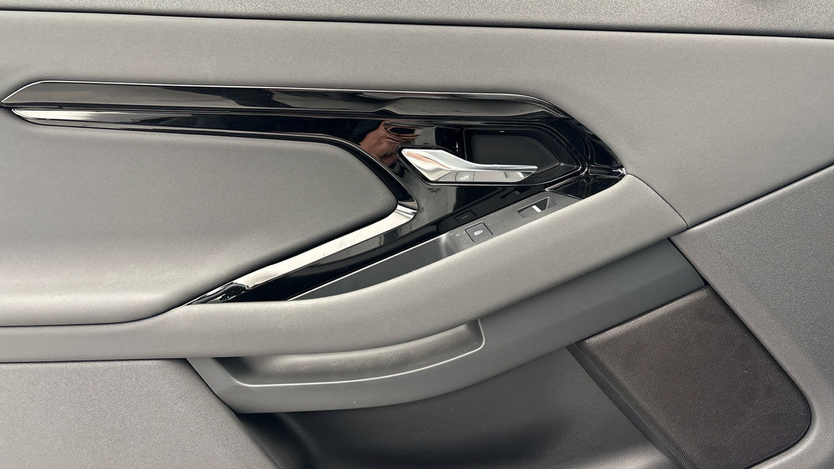 Land Rover Range Rover Evoque Image 19