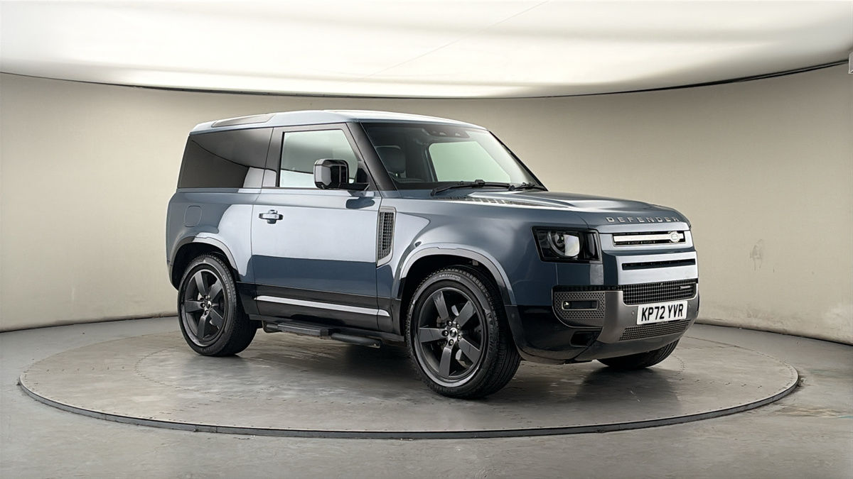 More views of Land Rover Defender 90