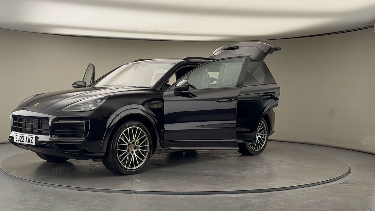 More views of Porsche Cayenne