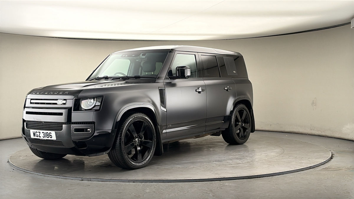 More views of Land Rover Defender 110