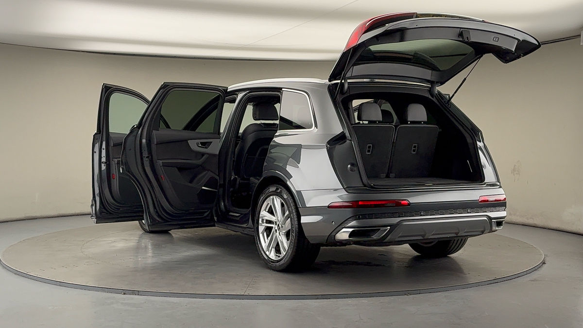 Audi Q7 Image 23