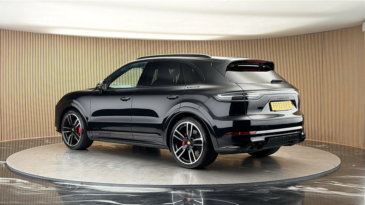 More views of Porsche Cayenne