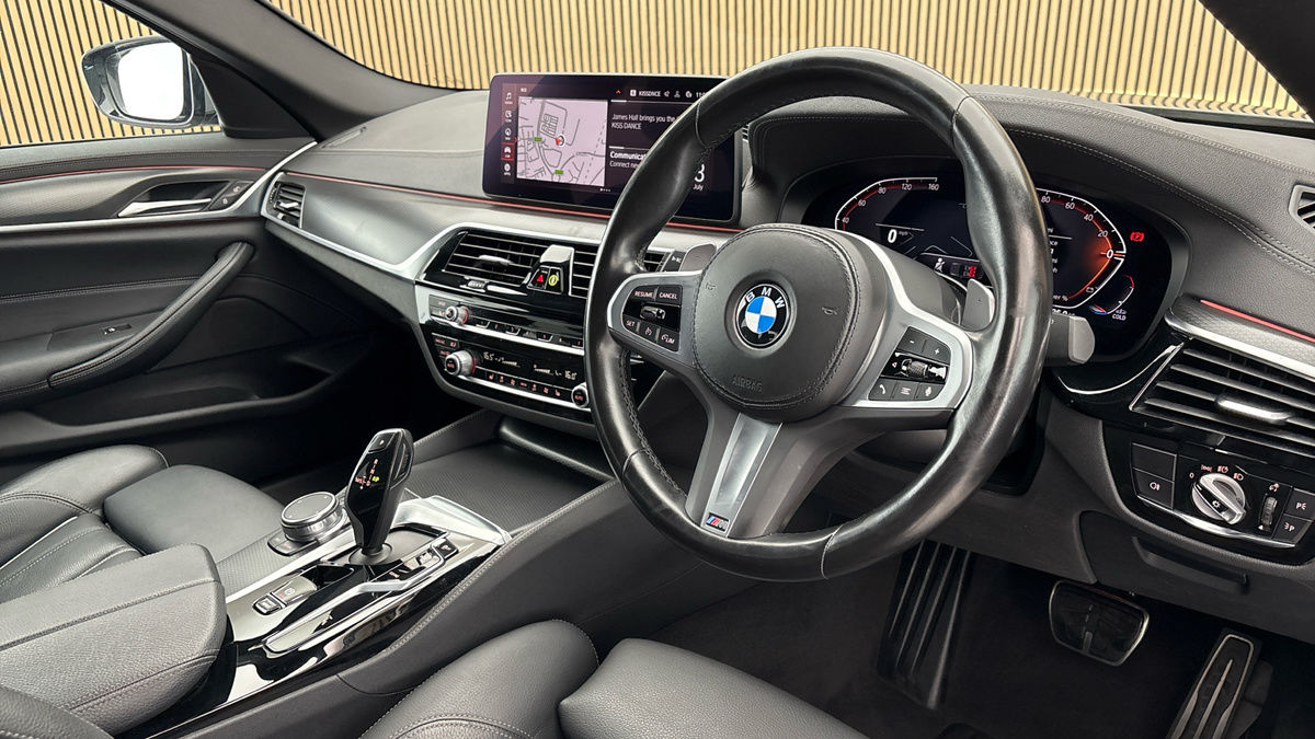 BMW 5 Series Image 5
