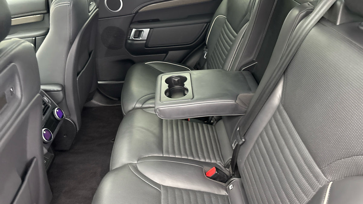 Land Rover Discovery Image 9