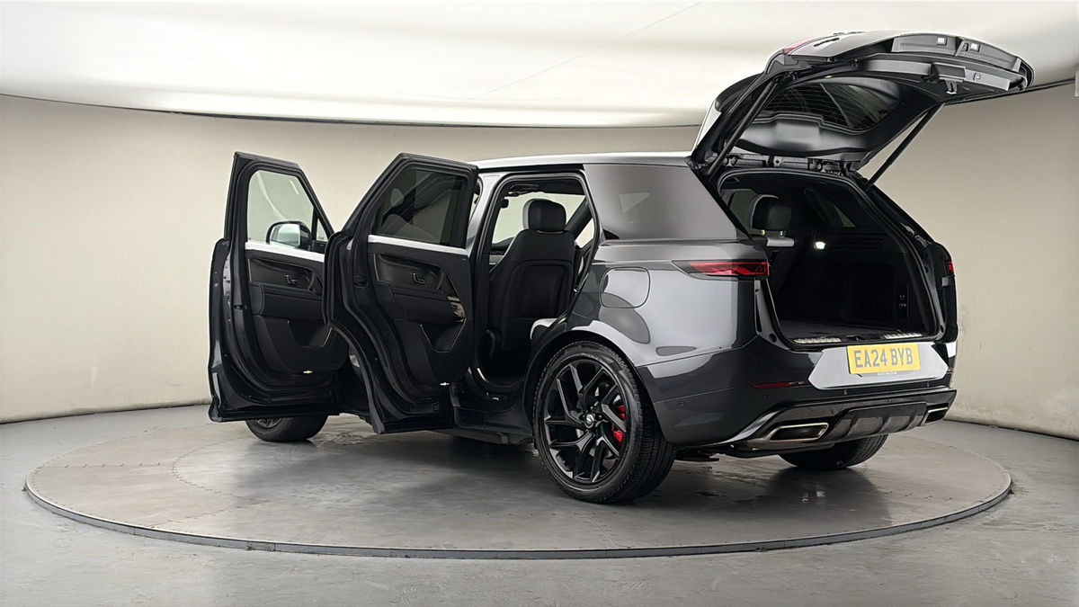 More views of Land Rover Range Rover Sport