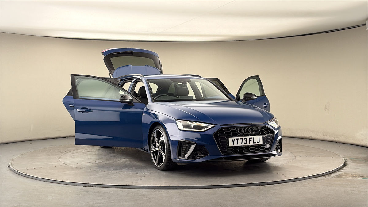 More views of Audi A4 Avant