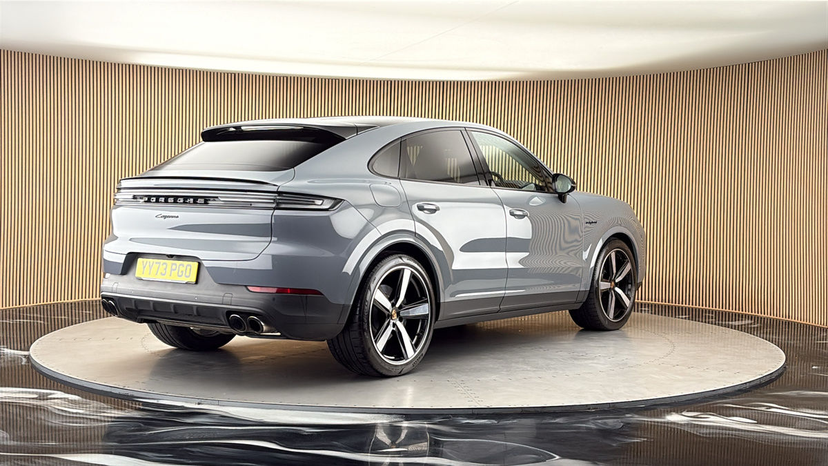 More views of Porsche Cayenne