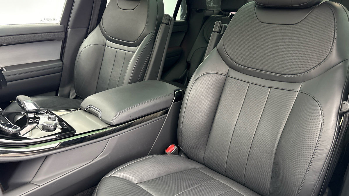 Land Rover Range Rover Sport Image 7