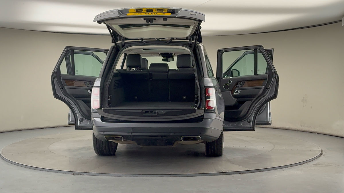 More views of Land Rover Range Rover