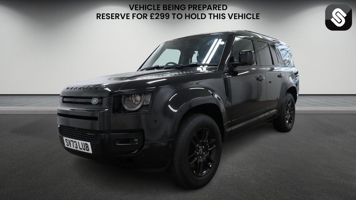 Land Rover Defender 130 Image 2