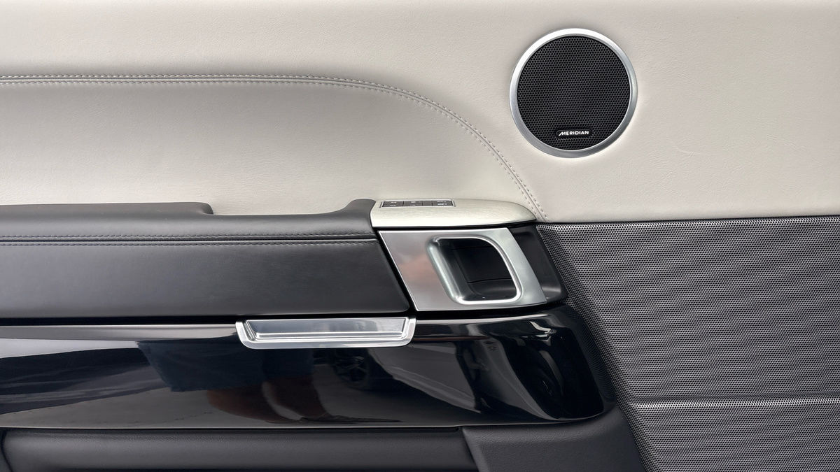 Land Rover Range Rover Sport Image 19