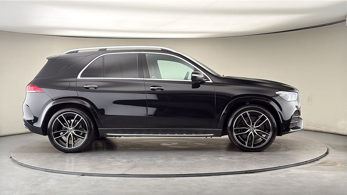 More views of Mercedes-Benz GLE