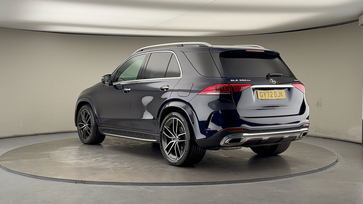 Mercedes-Benz GLE Image 2