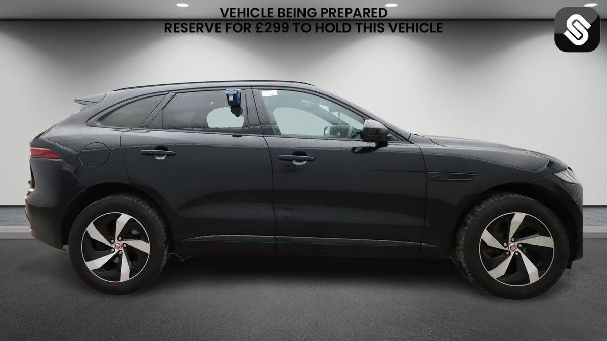 Jaguar F-PACE Image 5