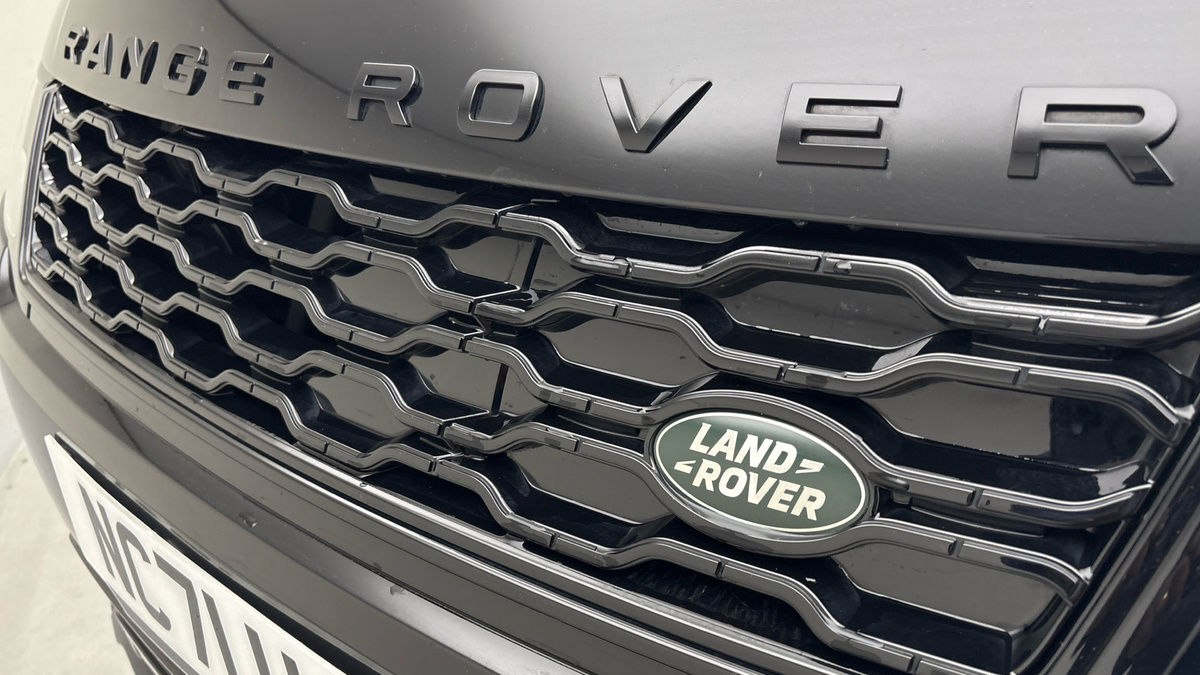 Land Rover Range Rover Sport Image 24